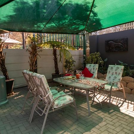 Lala Dene Lodge Bloemfontein Eksteriør billede