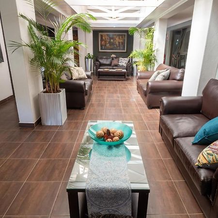 Lala Dene Lodge Bloemfontein Eksteriør billede