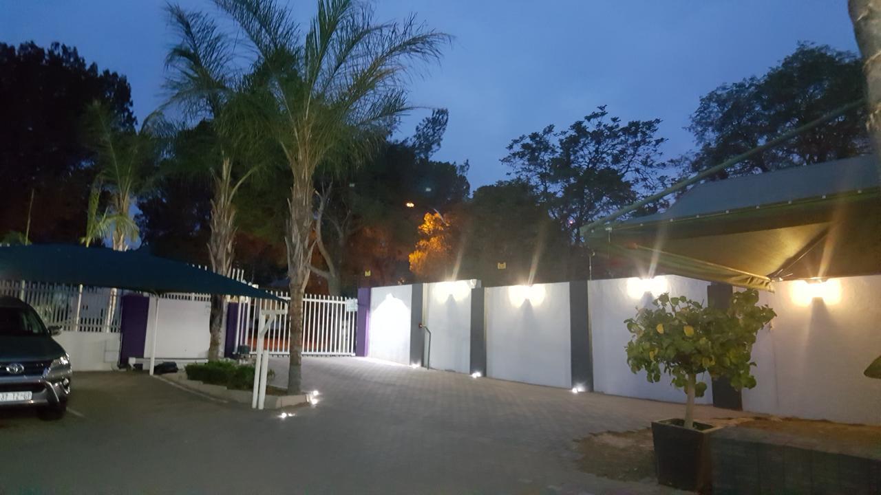 Lala Dene Lodge Bloemfontein Eksteriør billede