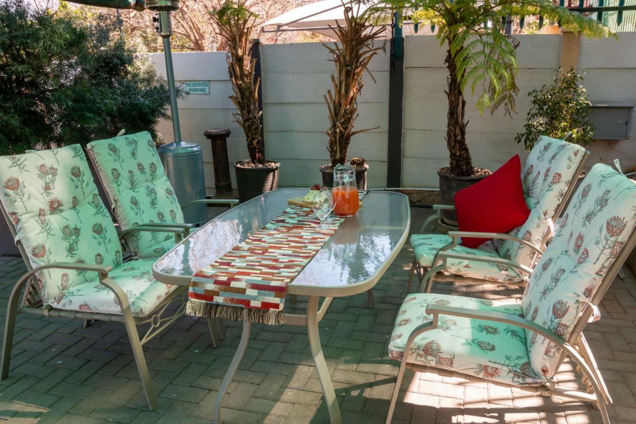 Lala Dene Lodge Bloemfontein Eksteriør billede