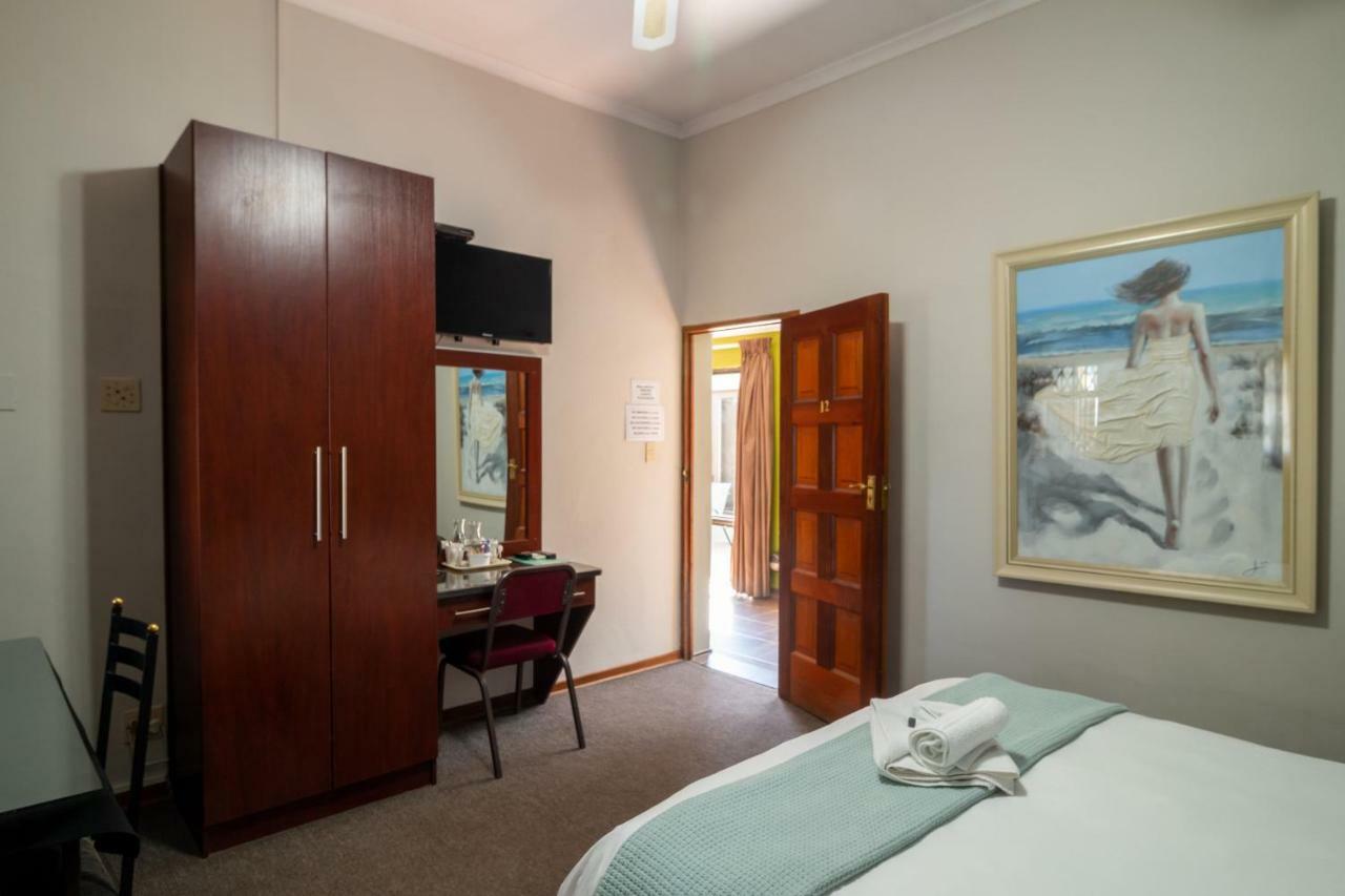 Lala Dene Lodge Bloemfontein Eksteriør billede