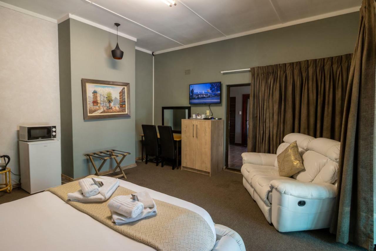 Lala Dene Lodge Bloemfontein Eksteriør billede