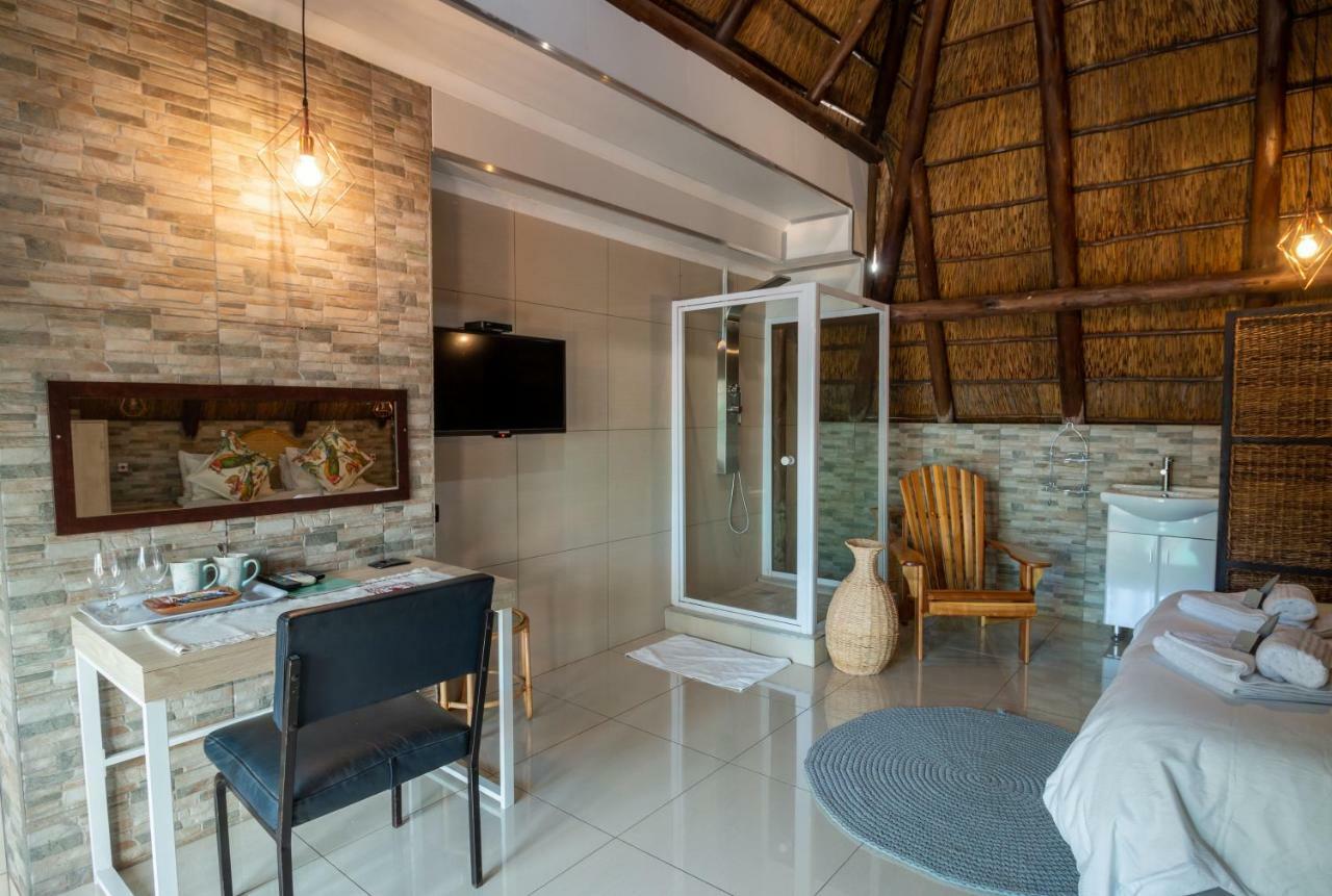 Lala Dene Lodge Bloemfontein Eksteriør billede