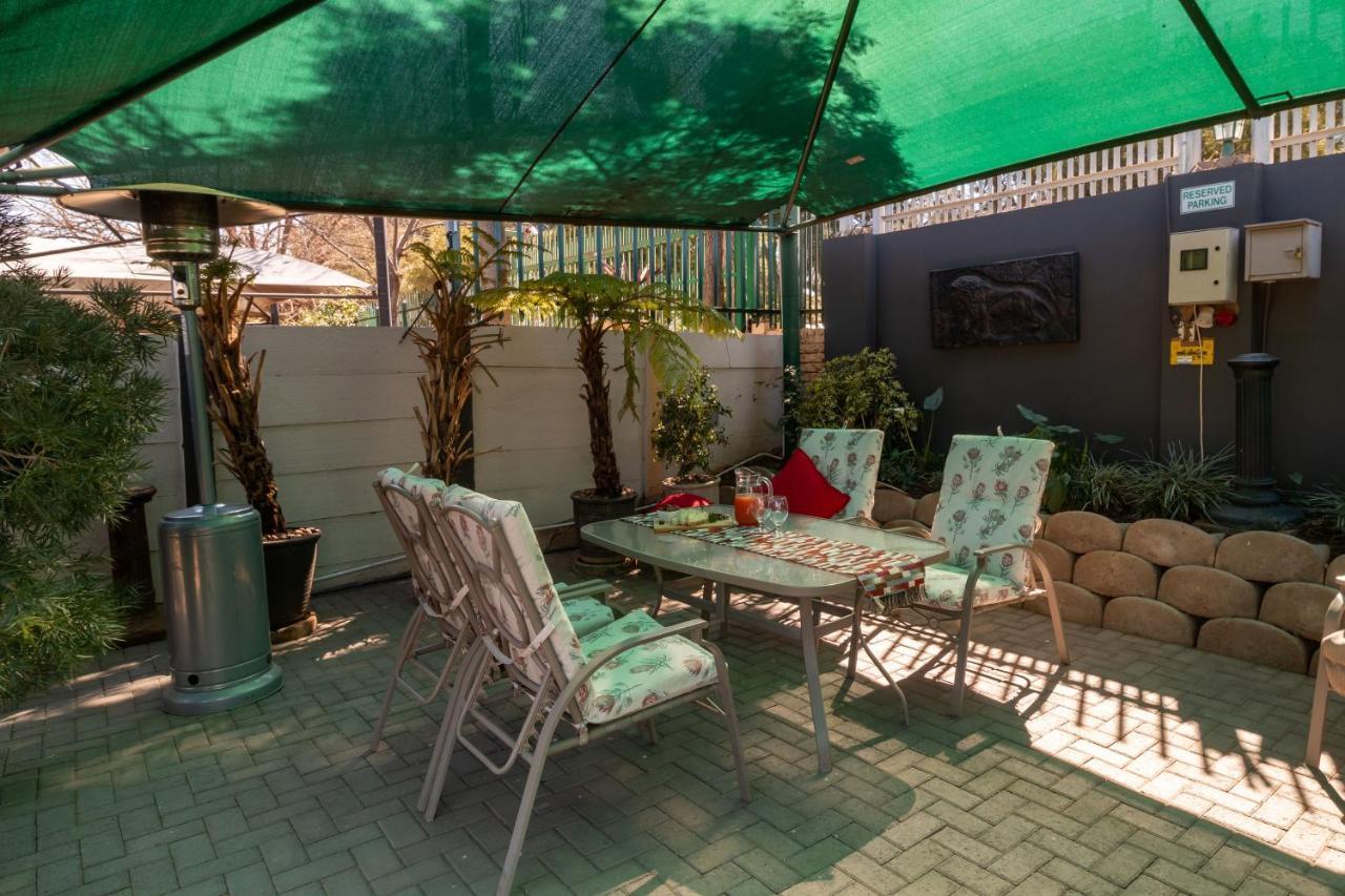 Lala Dene Lodge Bloemfontein Eksteriør billede
